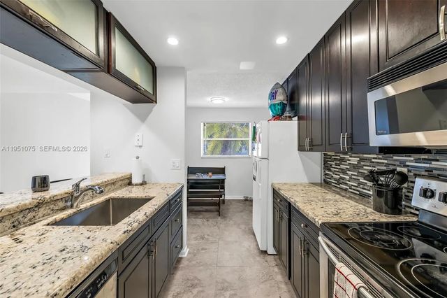 4 of 27 - 10772 La Placida Drive #7-203, Coral Springs, FL