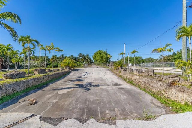 5 of 22 - 20601 Sw 194th Avenue, Miami, FL
