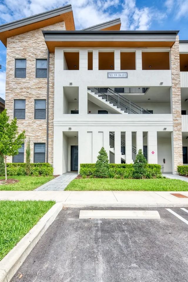 7831 Nw 104th Avenue #23, Doral
