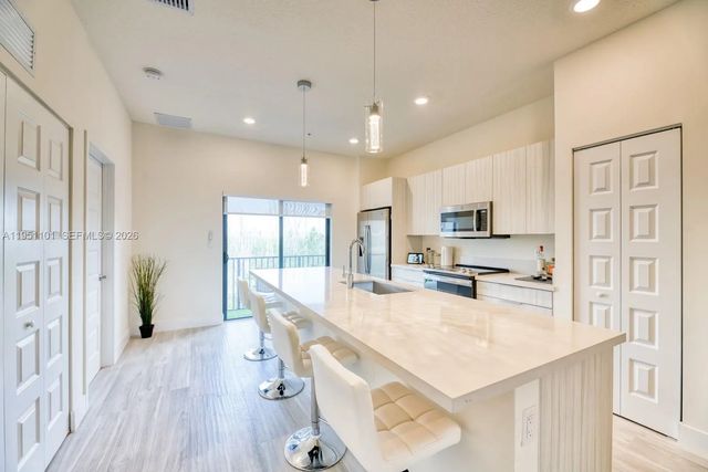 3 of 37 - 7831 Nw 104th Avenue #23, Doral, FL