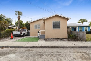 Photo of Listing #R11156985