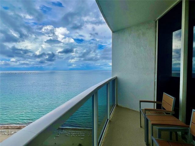 5 of 26 - 18001 Collins Avenue #2605, Sunny Isles Beach, FL