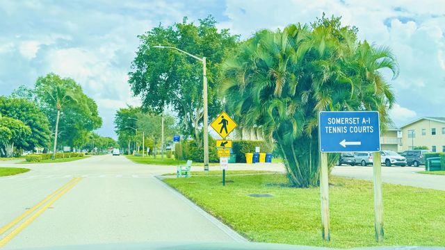 5 of 39 - 164 Kent #j, West Palm Beach, FL