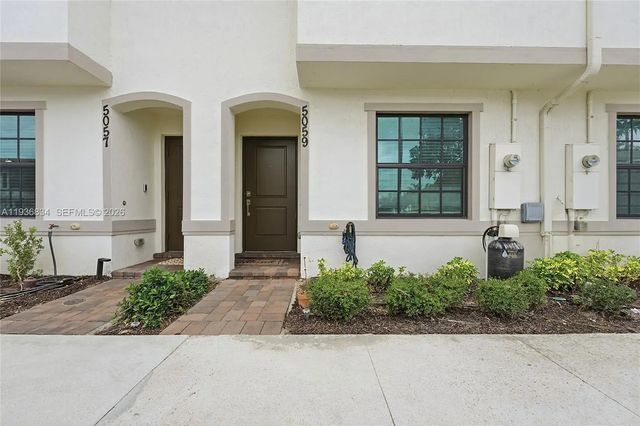 2 of 33 - 5059 Genove Place, Riviera Beach, FL