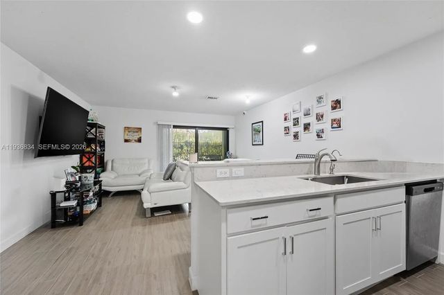 4 of 33 - 5059 Genove Place, Riviera Beach, FL