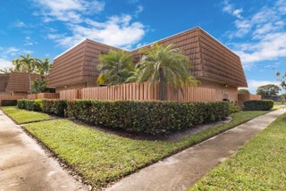 Photo of Listing #R11157011