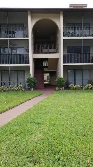 Photo of Listing #R11157022