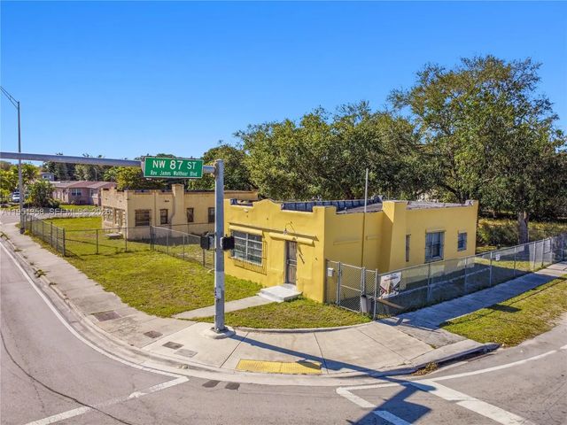 8620 Nw 17th Avenue, Miami