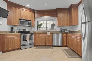 Photo of Listing #F10548120