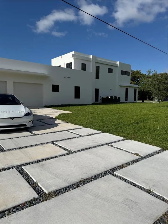 5 of 37 - 6190 Sw 128th Street, Pinecrest, FL