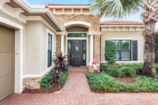 Photo of Listing #R11157087