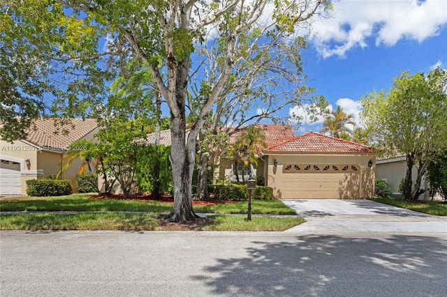 2 of 26 - 798 Verona Lake Drive, Weston, FL