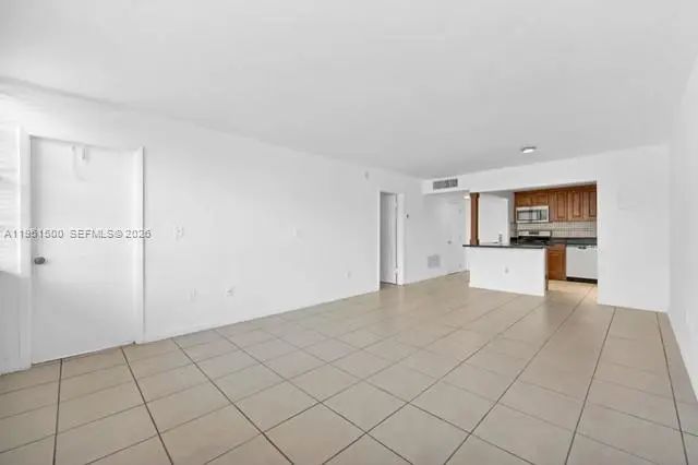 4 of 21 - 2175 Ne 170th Street #206, North Miami Beach, FL