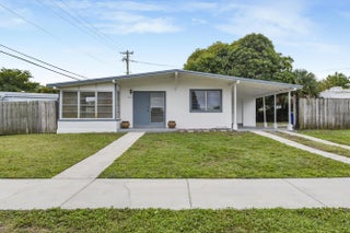 Photo of Listing #R11157144