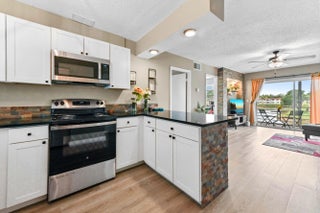 Photo of Listing #R11157143