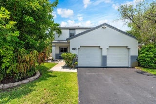 Photo of Listing #F10548153