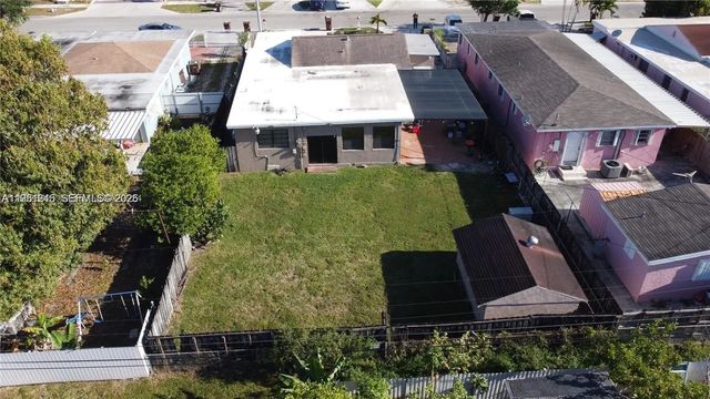 3 of 3 - 848 E 24th Street, Hialeah, FL