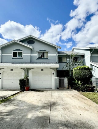 Photo of Listing #R11157171