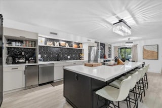 Photo of Listing #R11157187