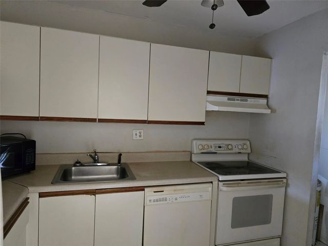 3 of 6 - 7925 Colony Circle #205, Fort Lauderdale, FL