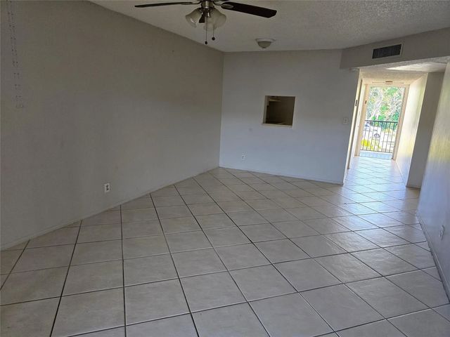 4 of 6 - 7925 Colony Circle #205, Fort Lauderdale, FL