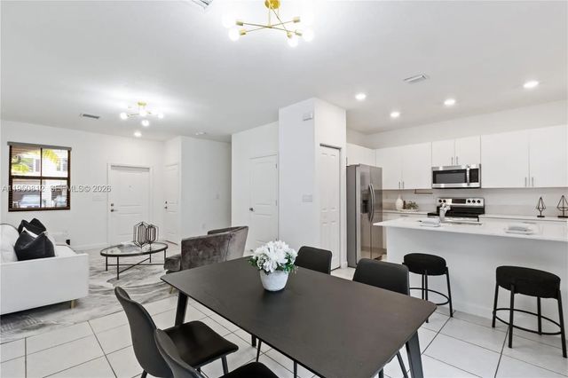 4 of 19 - 13071 Sw 232nd Lane, Miami, FL