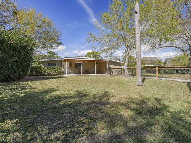 2875 58th Court, Vero Beach