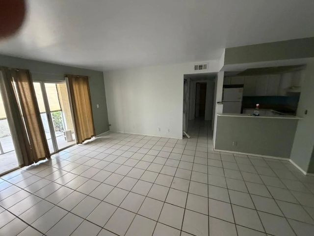 3 of 18 - 1531 Se Royal Green Circle #107, Port St. Lucie, FL