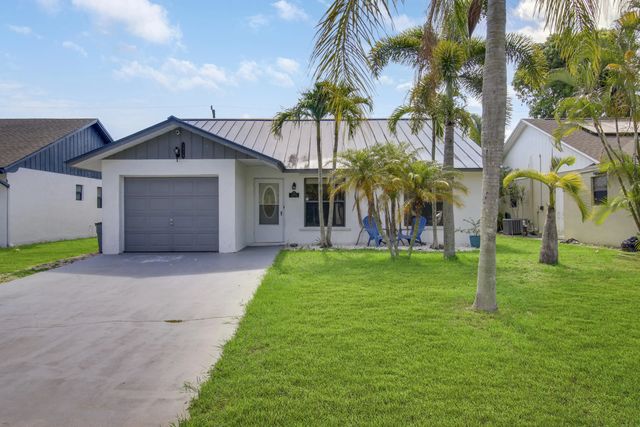 3 of 37 - 5929 Se Collins Avenue, Stuart, FL