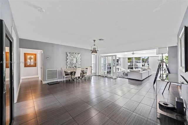 3 of 39 - 2534 Monroe Street, Hollywood, FL
