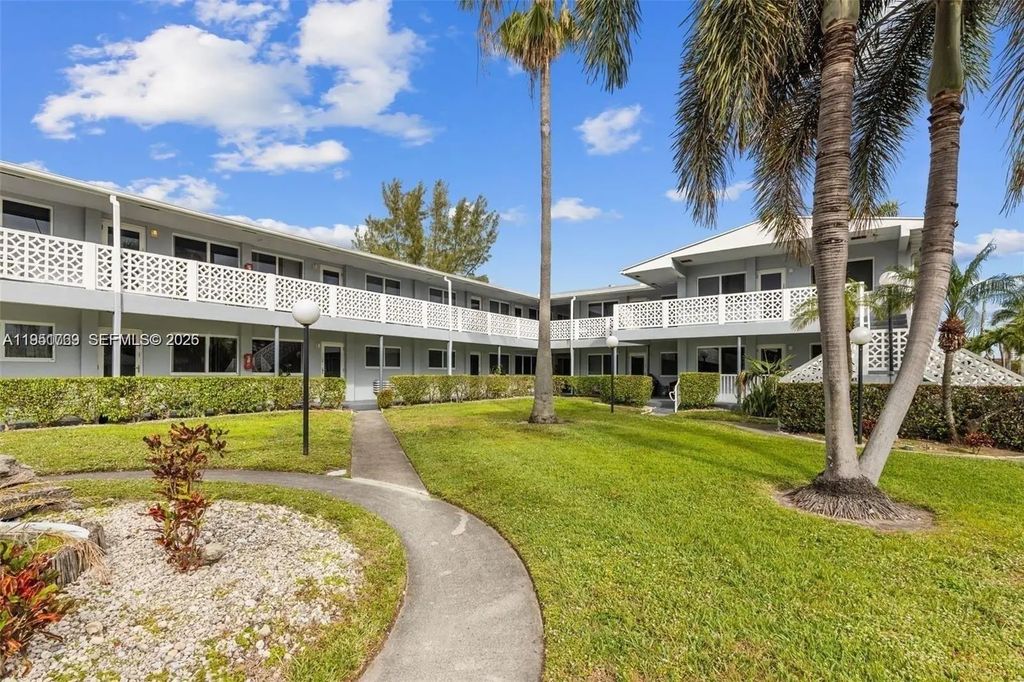 600 Layne Boulevard #130, Hallandale Beach