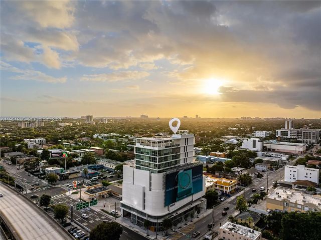 3 of 25 - 420 Sw 7th Street #1213-1214, Miami, FL