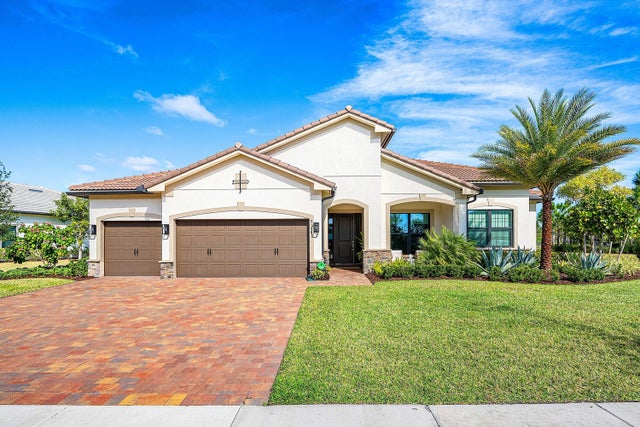 9198 Balsamo Drive, Palm Beach Gardens