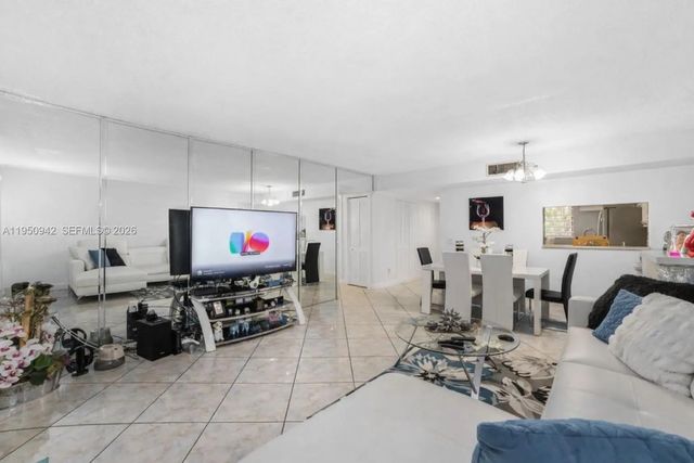 4 of 33 - 8415 Sw 107th Avenue #323w, Miami, FL