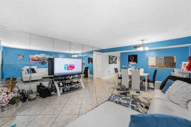5 of 33 - 8415 Sw 107th Avenue #323w, Miami, FL