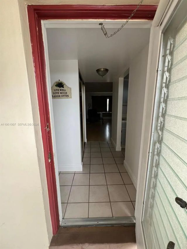 4 of 19 - 4299 Nw 16th Street #307, Lauderhill, FL