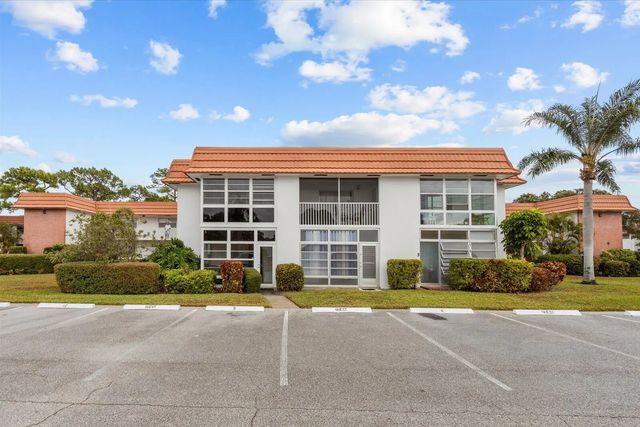 2600 Se Ocean Boulevard #e5, Stuart