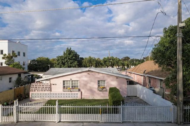 4 of 6 - 3240 Nw 3rd Avenue, Miami, FL