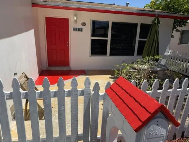 3 of 19 - 1507 Hayes Street, Hollywood, FL