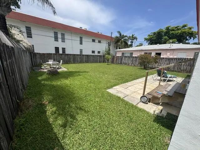 4 of 19 - 1507 Hayes Street, Hollywood, FL