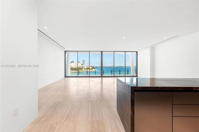 3 of 31 - 5 Grove Isle Drive #l501, Miami, FL