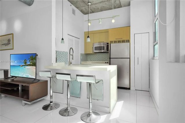 3 of 29 - 2001 Biscayne Boulevard #3213, Miami, FL