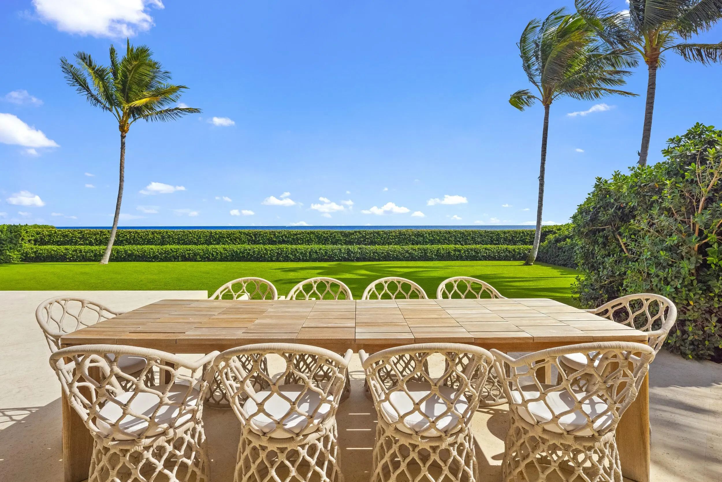 680 S Ocean Boulevard, Palm Beach, FL, 33480