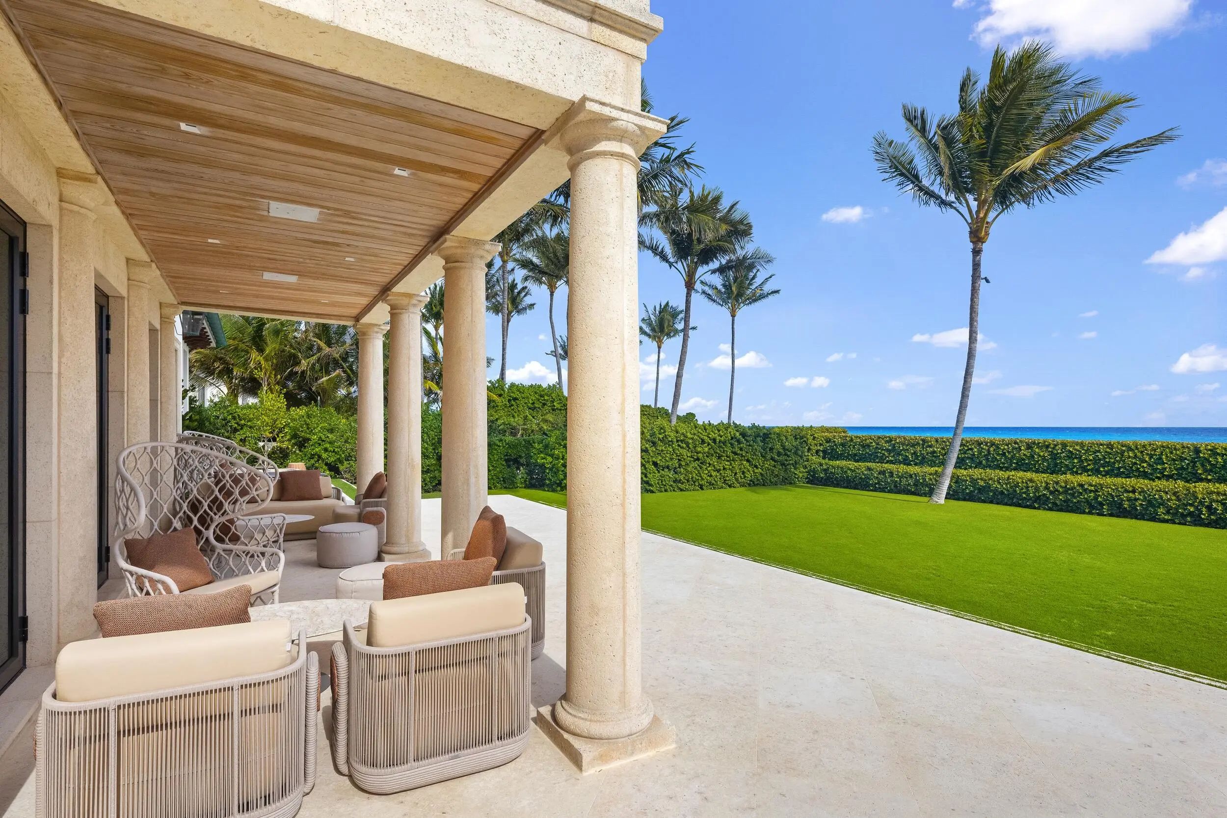 680 S Ocean Boulevard, Palm Beach, FL, 33480