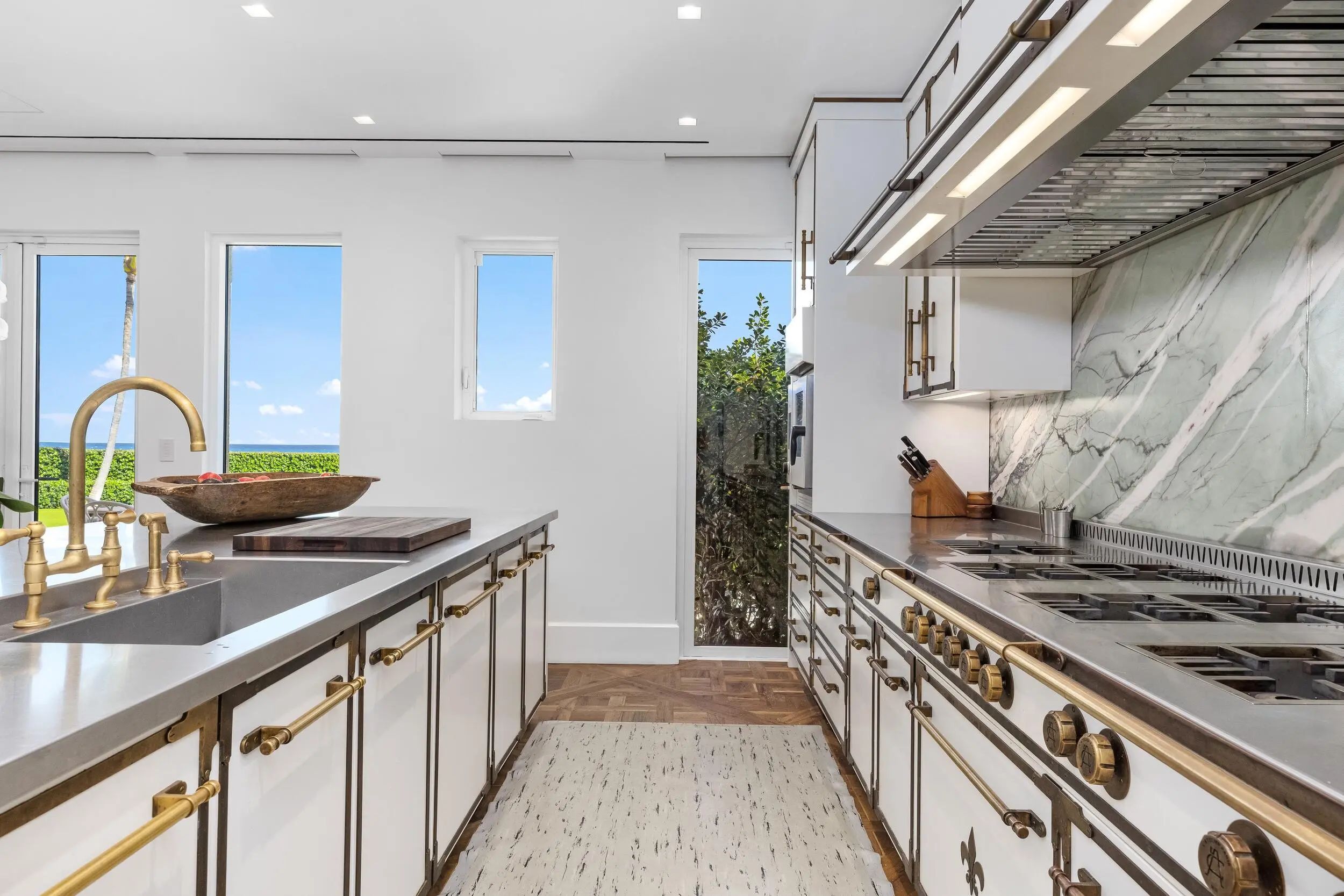 680 S Ocean Boulevard, Palm Beach, FL, 33480