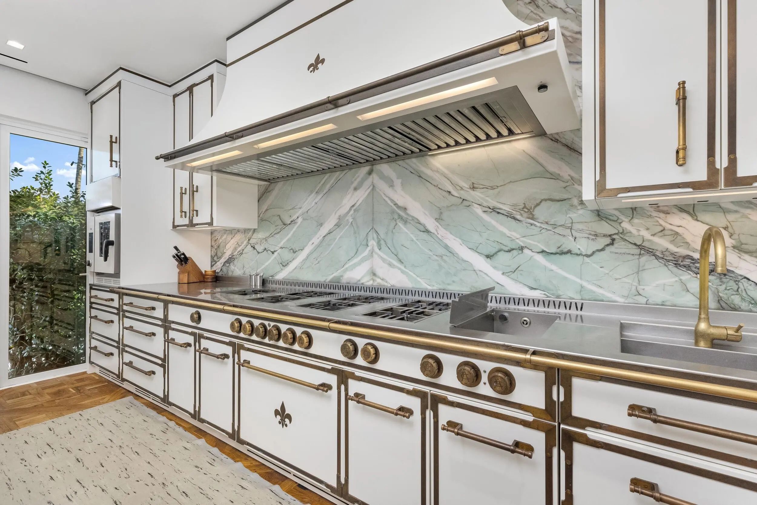 680 S Ocean Boulevard, Palm Beach, FL, 33480