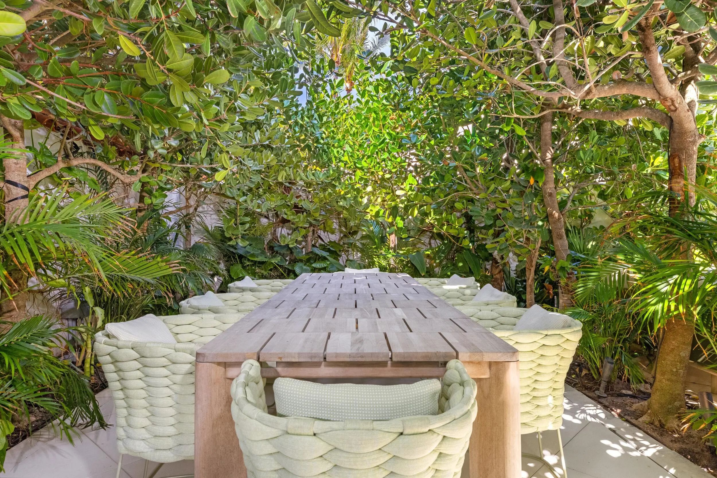 680 S Ocean Boulevard, Palm Beach, FL, 33480