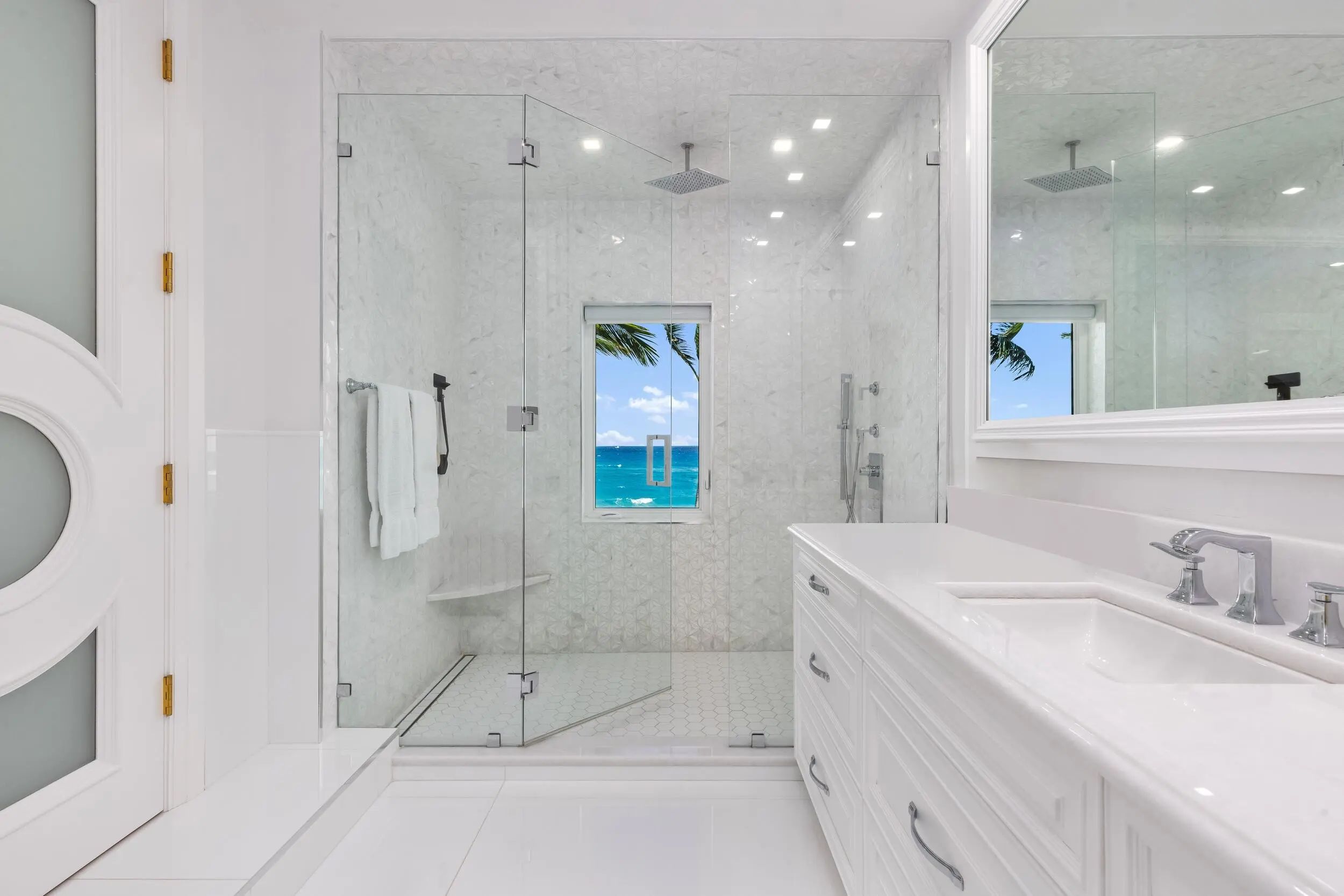 680 S Ocean Boulevard, Palm Beach, FL, 33480