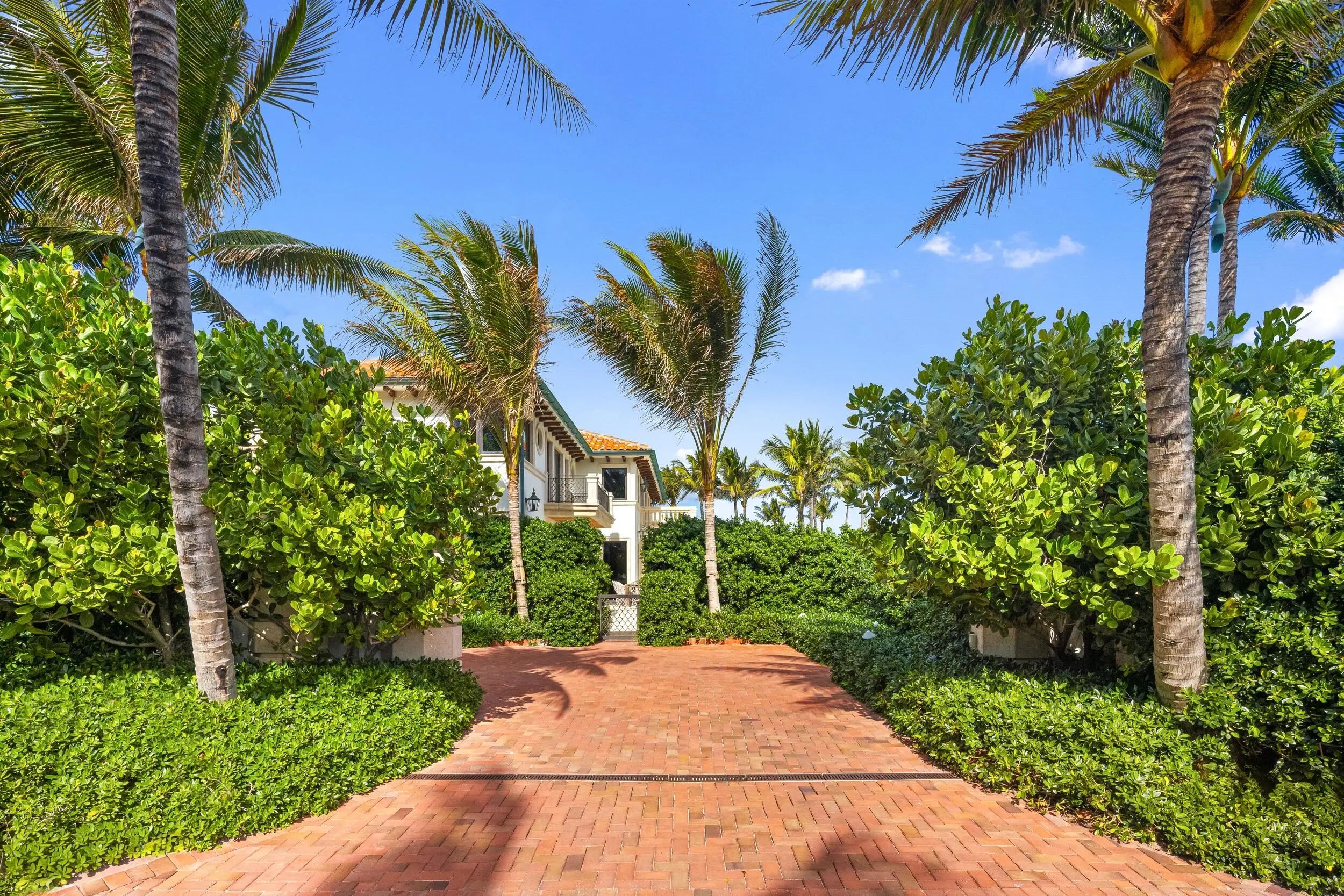 680 S Ocean Boulevard, Palm Beach, FL, 33480