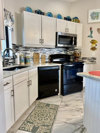 Photo of Listing #R11157438